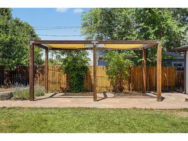 1805 Harlan St, Lakewood, CO 80214