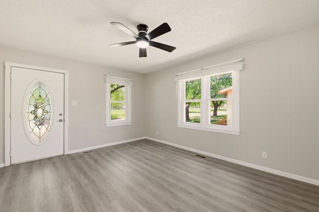 1602 Edgemoor st, El Dorado, KS 67042