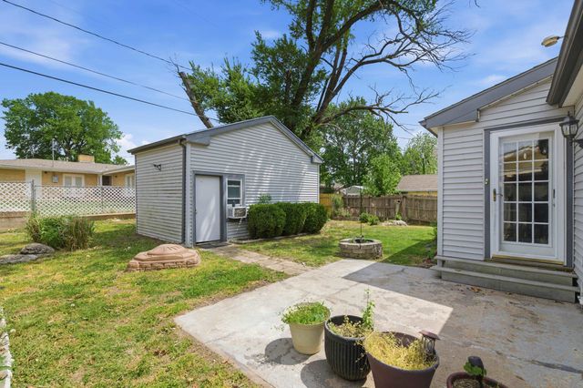 1602 Edgemoor st, El Dorado, KS 67042
