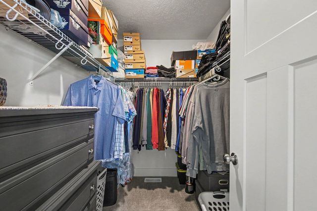 4819 Stonewood River Avenue Sw, City Of Wyoming, MI 49418