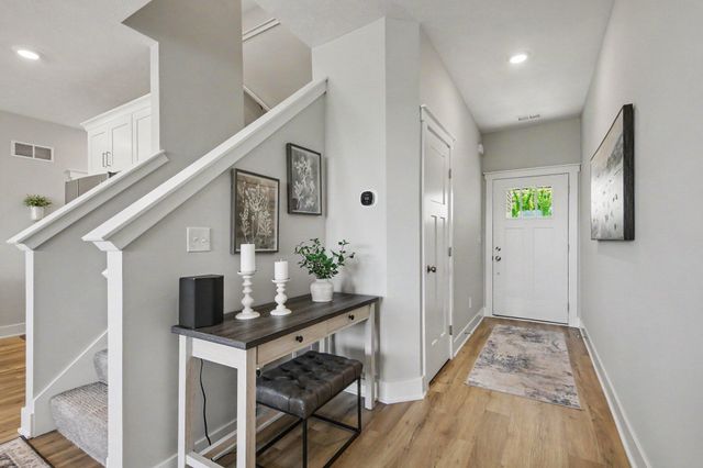 4819 Stonewood River Avenue Sw, City Of Wyoming, MI 49418