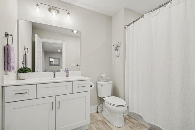 4819 Stonewood River Avenue Sw, City Of Wyoming, MI 49418