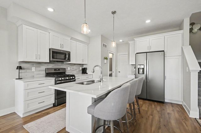 4819 Stonewood River Avenue Sw, City Of Wyoming, MI 49418