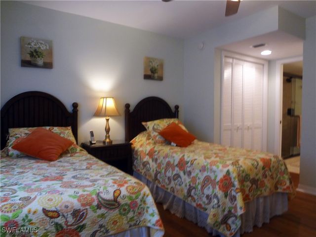 1860 Bald Eagle DR 403B, Naples, FL 34105