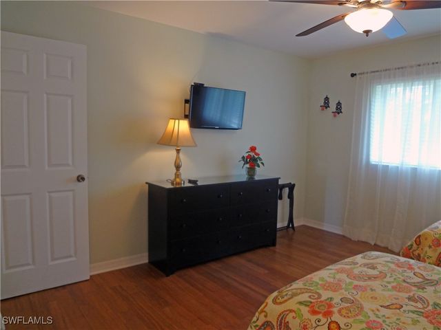 1860 Bald Eagle DR 403B, Naples, FL 34105