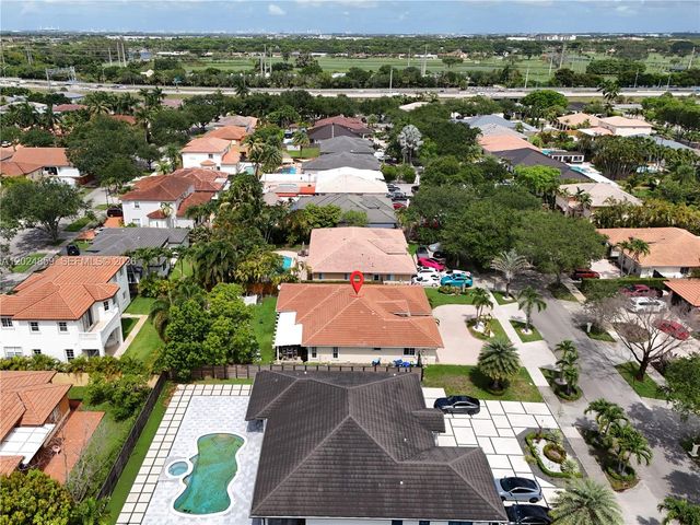 7831 NW 160th Ter, Miami Lakes, FL 33016