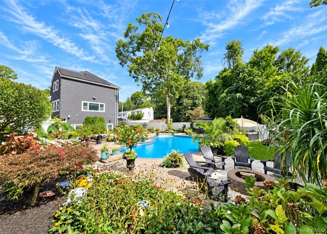 521 Park Avenue, Centereach, NY 11720