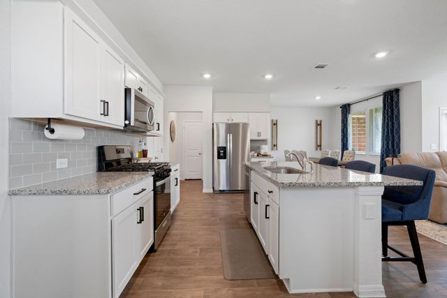 300 Brooklyn DR, Georgetown, TX 78626