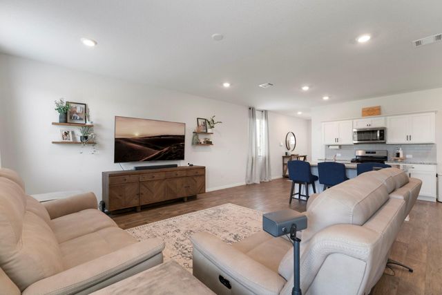 300 Brooklyn DR, Georgetown, TX 78626