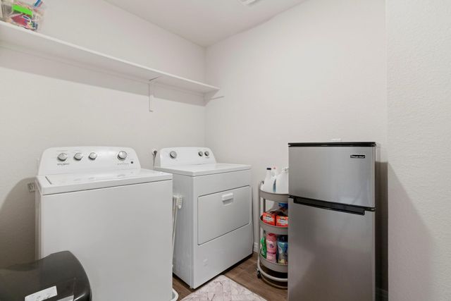 300 Brooklyn DR, Georgetown, TX 78626