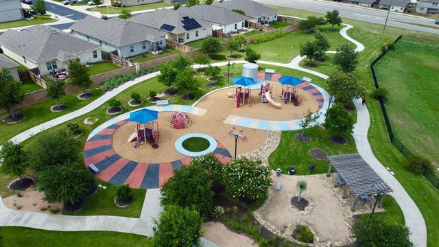 300 Brooklyn DR, Georgetown, TX 78626