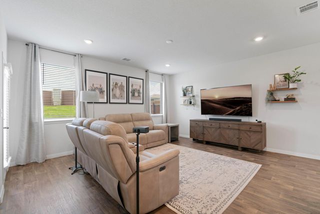300 Brooklyn DR, Georgetown, TX 78626