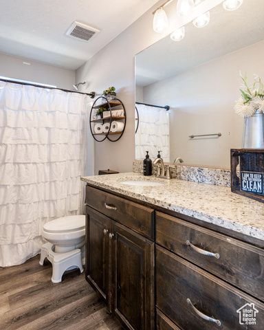 5203 N TOMAHAWK DR, Enoch, UT 84721