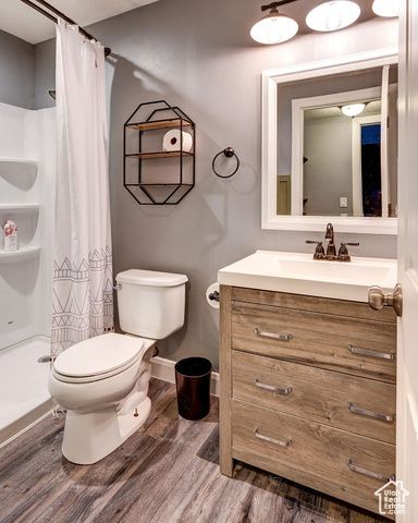 5203 N TOMAHAWK DR, Enoch, UT 84721