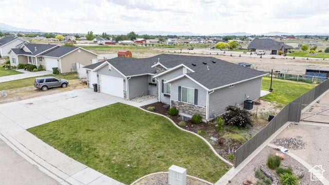 5203 N TOMAHAWK DR, Enoch, UT 84721