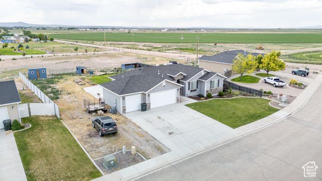 5203 N TOMAHAWK DR, Enoch, UT 84721