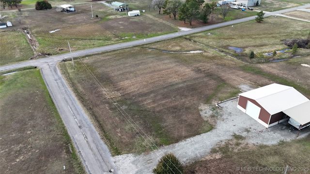 21 Tanglewood, Eufaula, OK 74432