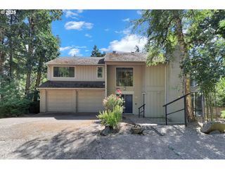 3810 SPRING Blvd, Eugene, OR 97405