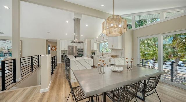 5168 SANDY COVE, Sarasota, FL 34242