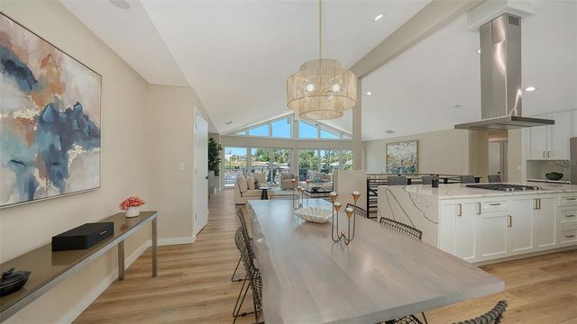 5168 SANDY COVE, Sarasota, FL 34242