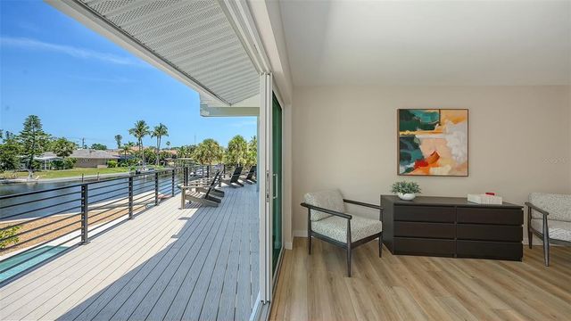 5168 SANDY COVE, Sarasota, FL 34242