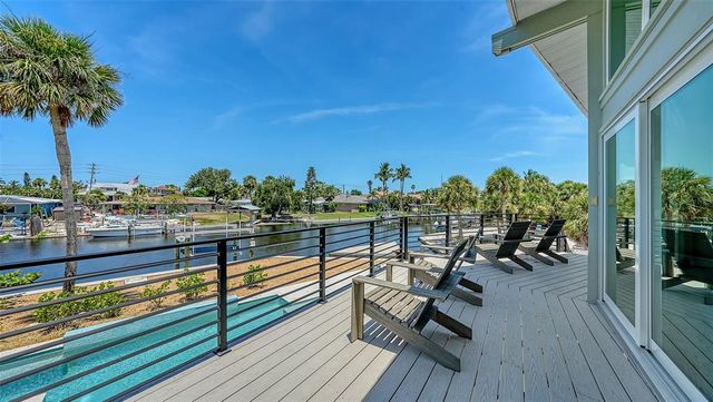 5168 SANDY COVE, Sarasota, FL 34242