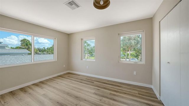 5168 SANDY COVE, Sarasota, FL 34242