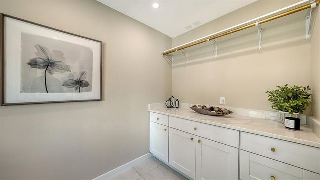 5168 SANDY COVE, Sarasota, FL 34242