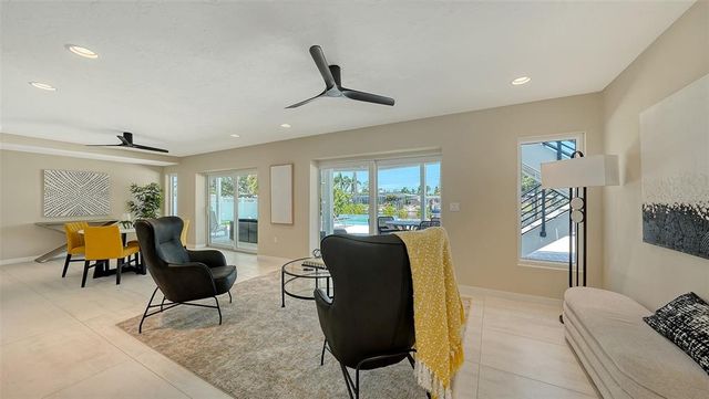 5168 SANDY COVE, Sarasota, FL 34242