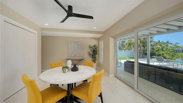 5168 SANDY COVE, Sarasota, FL 34242