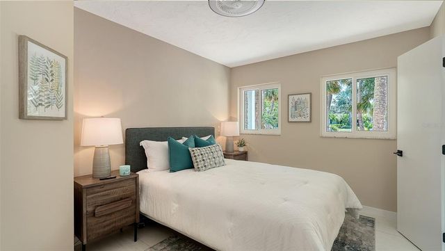 5168 SANDY COVE, Sarasota, FL 34242
