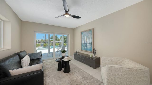 5168 SANDY COVE, Sarasota, FL 34242