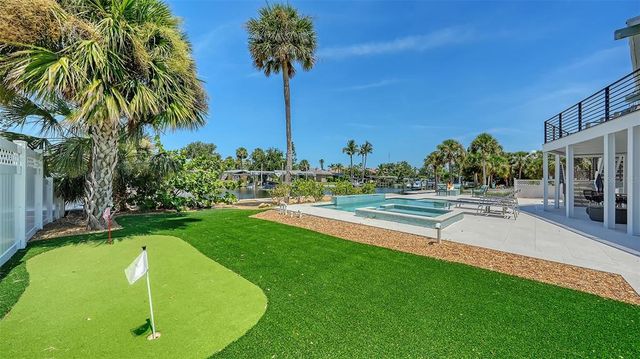 5168 SANDY COVE, Sarasota, FL 34242