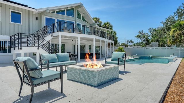 5168 SANDY COVE, Sarasota, FL 34242