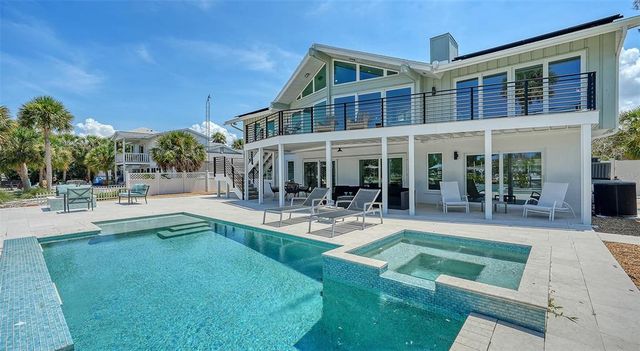 5168 SANDY COVE, Sarasota, FL 34242