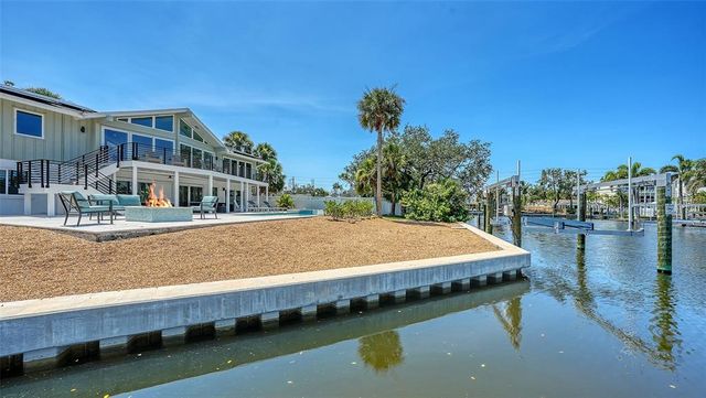 5168 SANDY COVE, Sarasota, FL 34242
