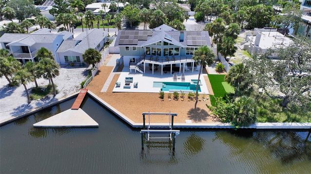 5168 SANDY COVE, Sarasota, FL 34242