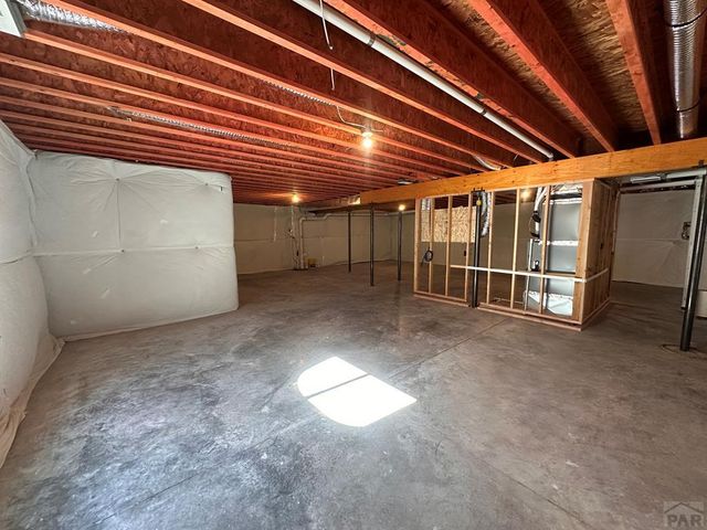 1673 E Silverwood Dr, Pueblo West, CO 81007