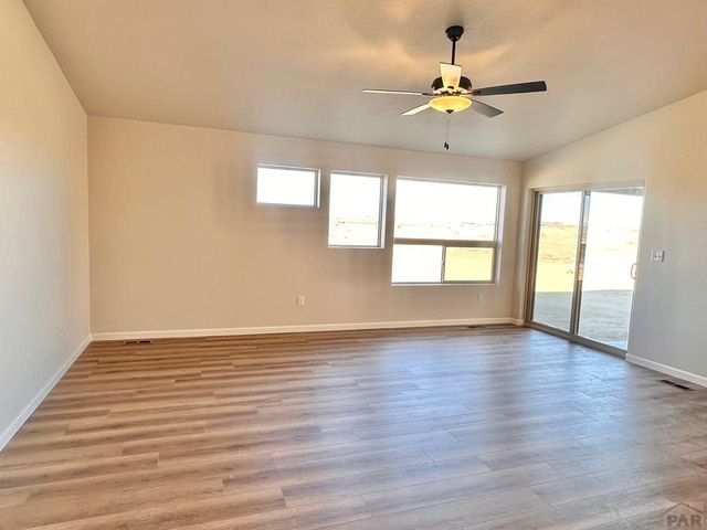 1673 E Silverwood Dr, Pueblo West, CO 81007