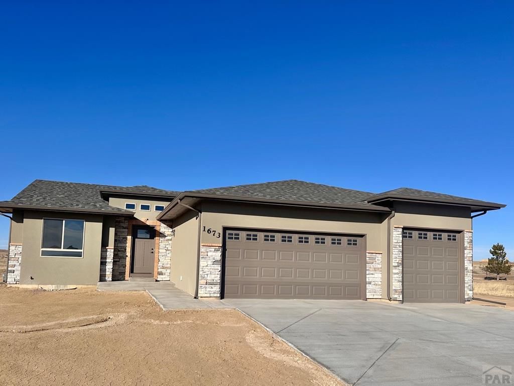 1673 E Silverwood Dr, Pueblo West, CO 81007