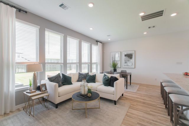 438 Lake Day Drive, Conroe, TX 77304