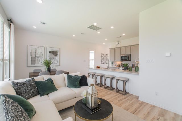 438 Lake Day Drive, Conroe, TX 77304