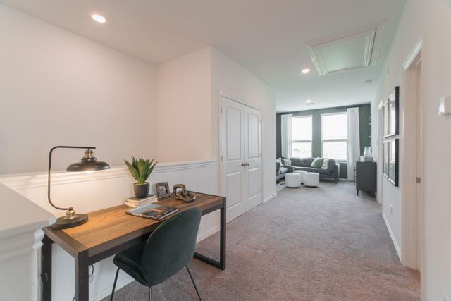 438 Lake Day Drive, Conroe, TX 77304