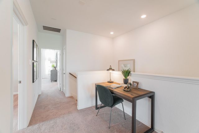 438 Lake Day Drive, Conroe, TX 77304