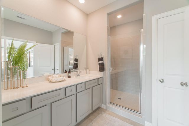 438 Lake Day Drive, Conroe, TX 77304