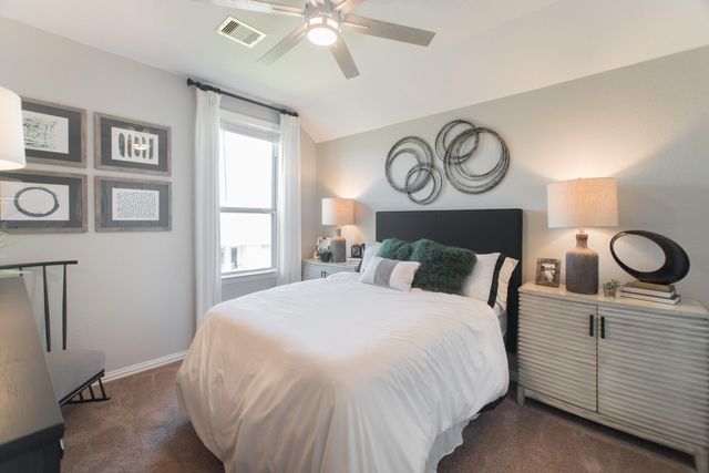 438 Lake Day Drive, Conroe, TX 77304