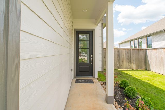 438 Lake Day Drive, Conroe, TX 77304