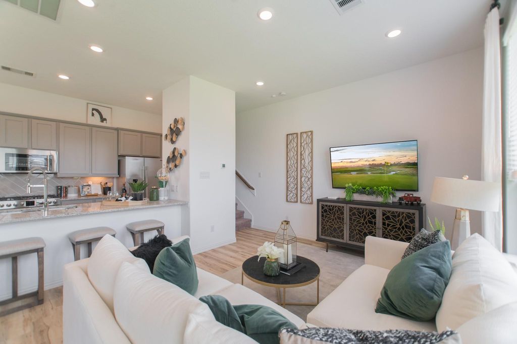 438 Lake Day Drive, Conroe, TX 77304