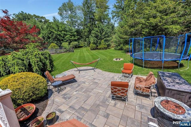 980 Briarwoods Road, Franklin Lakes, NJ 07417