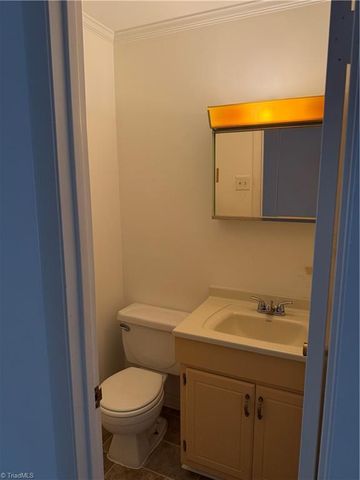 205 Village Lane F, Greensboro, NC 27409